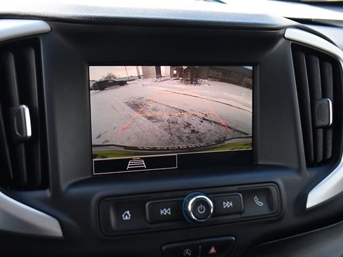 Used 2022 GMC Terrain SLE w/ Driver Convenience Package image 26