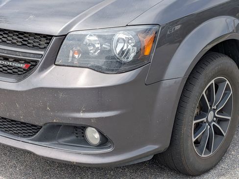 Used 2016 Dodge Grand Caravan R/T FWD image 9