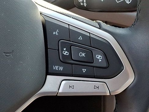 Certified 2025 Volkswagen Jetta SE FWD image 26