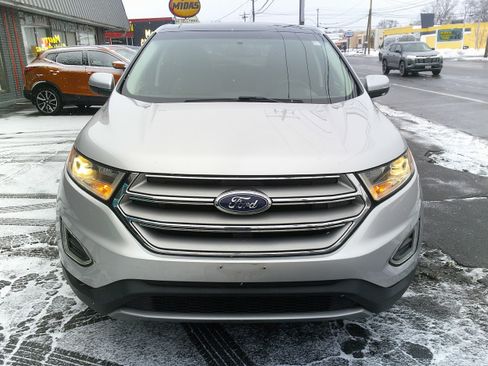 Used 2018 Ford Edge SEL w/ Equipment Group 201A image 9