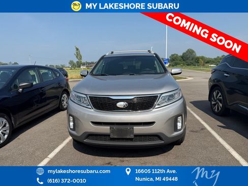 Used 2015 Kia Sorento LX AWD/4WD image 2