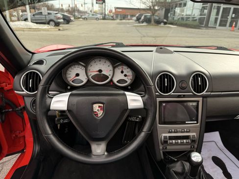 Used 2005 Porsche Boxster S image 41