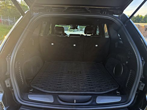 Used 2015 Jeep Grand Cherokee SRT AWD/4WD image 15