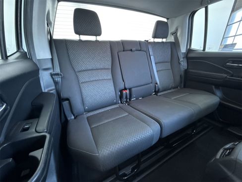 Used 2018 Honda Ridgeline Sport image 38