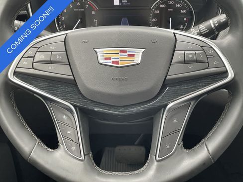Used 2025 Cadillac XT5 Premium Luxury w/ LPO, Floor Liner Package AWD/4WD image 10