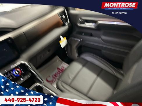 New 2026 GMC Sierra 3500 Denali w/ Denali Reserve Package image 26