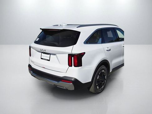 New 2026 Kia Sorento S image 6