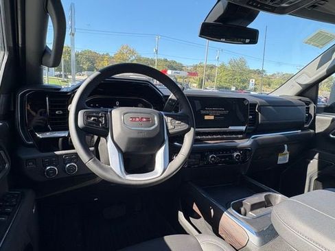 New 2025 GMC Sierra 2500 SLT image 20