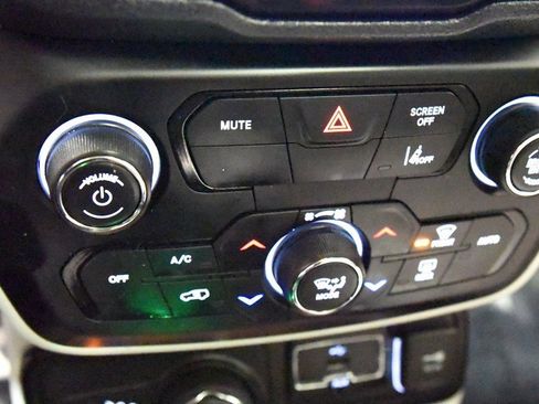 Used 2021 Jeep Renegade Limited w/ Sun & Sound Group image 20