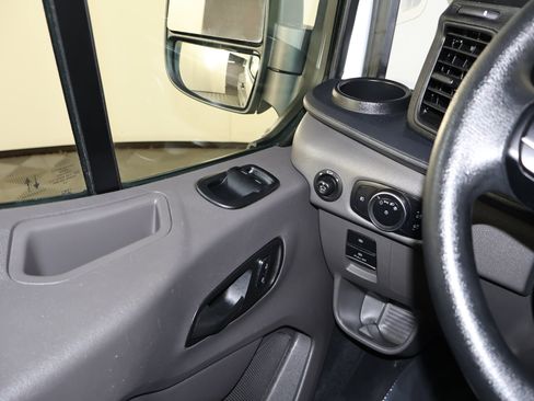 Used 2023 Ford Transit 350 XLT image 32