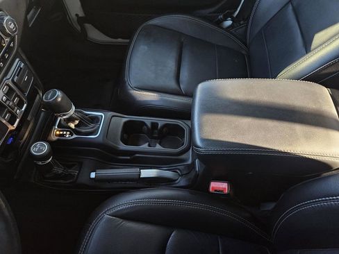 Used 2020 Jeep Gladiator Overland image 26