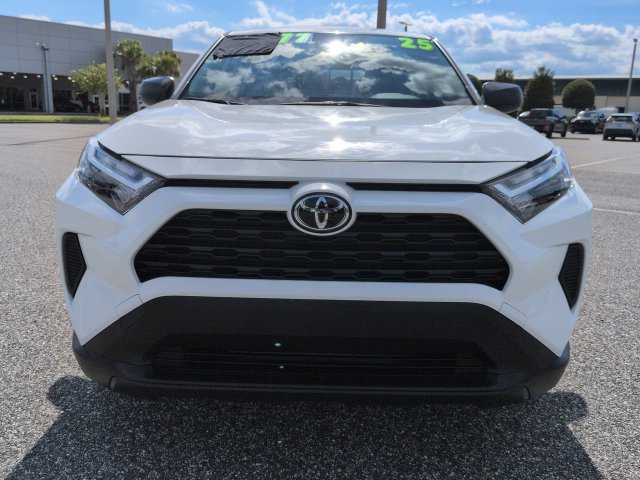 Certified 2025 Toyota RAV4 LE FWD image 9