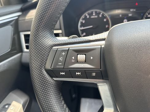Used 2023 Mitsubishi Outlander SE AWD/4WD image 20