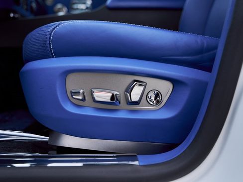 Used 2019 Rolls-Royce Ghost image 41