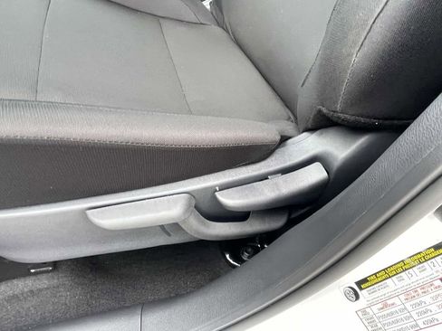 Used 2025 Nissan Kicks Play S image 15