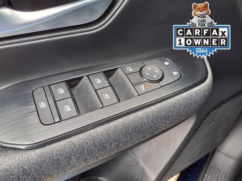 Used 2025 Nissan Kicks SV w/ SV Premium Package FWD image 20