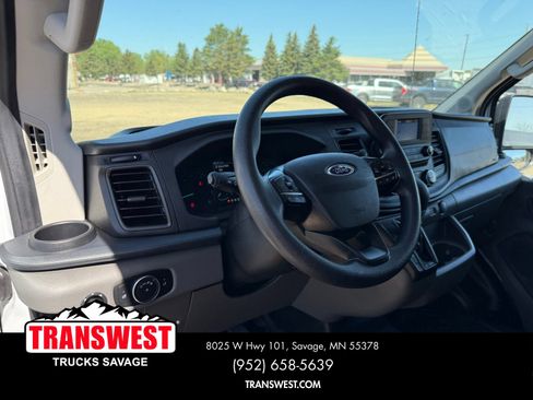 Used 2023 Ford Transit 250 Medium Roof AWD image 4