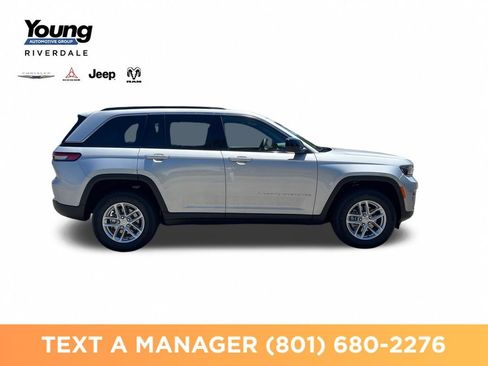 New 2026 Jeep Grand Cherokee Laredo AWD/4WD image 6