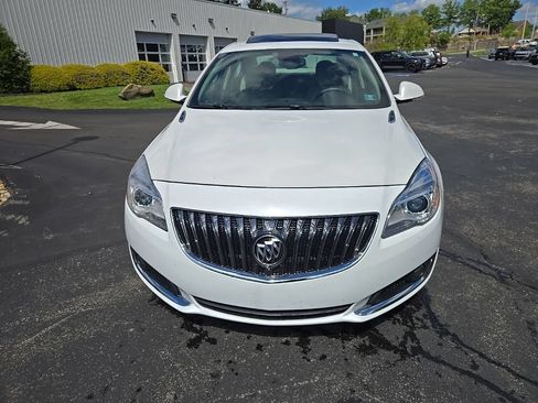 Used 2016 Buick Regal Premium FWD image 9