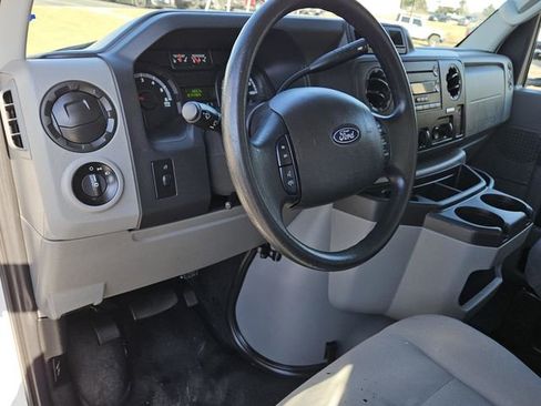 Used 2019 Ford E-350 and Econoline 350 Super Duty w/ Power Windows & Locks Group image 6