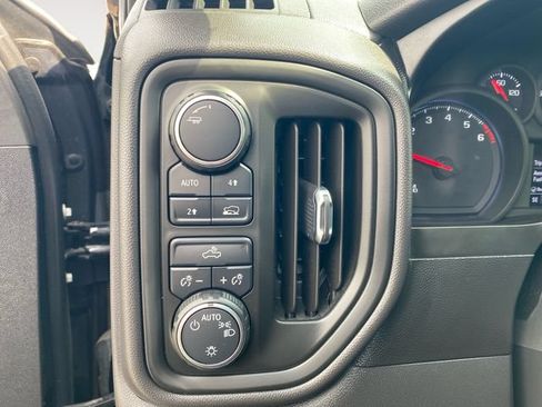 Used 2021 Chevrolet Silverado 1500 Custom AWD/4WD image 18