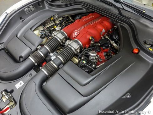 Used 2012 Ferrari California image 29