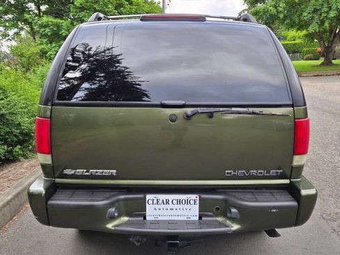 Used 2001 Chevrolet Blazer LT AWD/4WD image 11