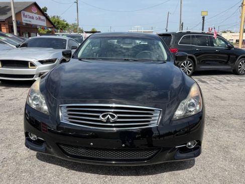Used 2011 INFINITI G37 Convertible w/ Premium Pkg RWD image 3