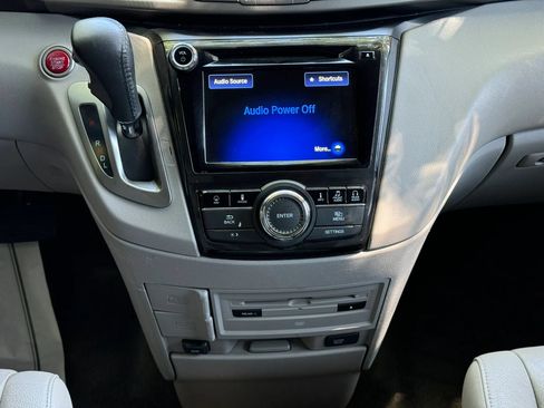 Used 2016 Honda Odyssey Touring image 16