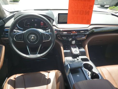 Certified 2023 Acura MDX SH-AWD w/ Technology Package image 10