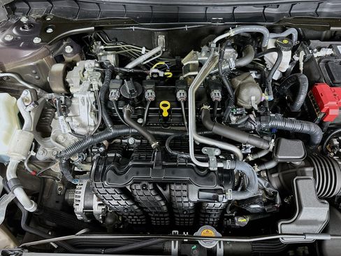 Used 2025 Nissan Altima 2.5 SV FWD image 30