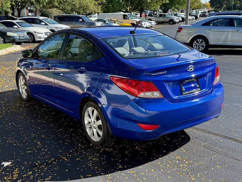 Used 2014 Hyundai Accent GLS w/ Option Group 2 FWD image 7