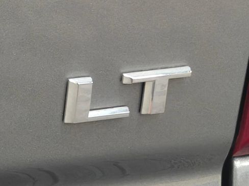 Used 2022 Chevrolet Silverado 1500 LT w/ Safety Package II AWD/4WD image 48