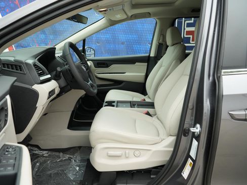 New 2026 Honda Odyssey EX-L image 17