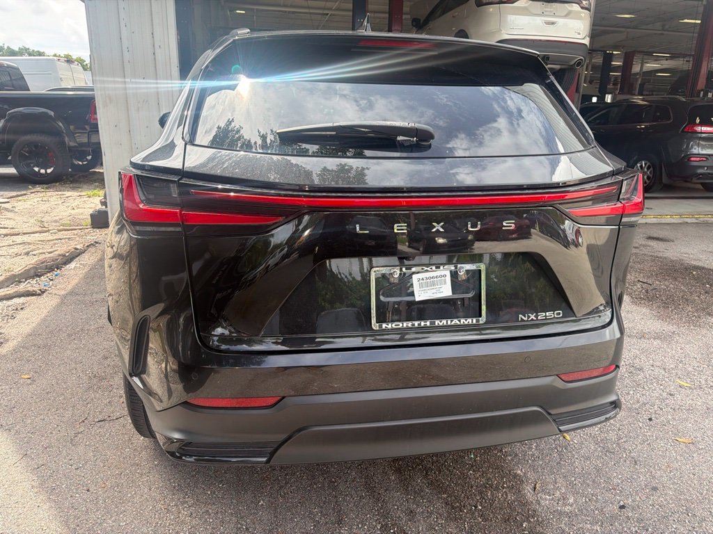 Used 2024 Lexus NX 250 FWD image 29