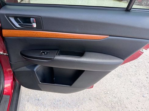 Used 2014 Subaru Outback 2.5i Limited AWD/4WD image 18