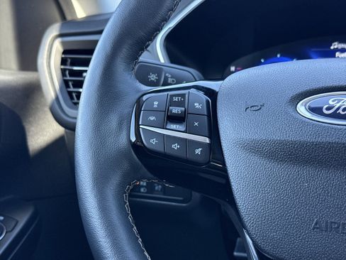 Certified 2022 Ford Escape Titanium w/ Titanium Elite Package image 15