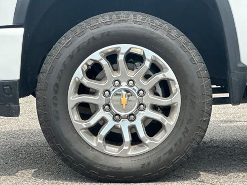 Used 2025 Chevrolet Silverado 3500 LTZ w/ Z71 Chrome Sport Edition AWD/4WD image 26
