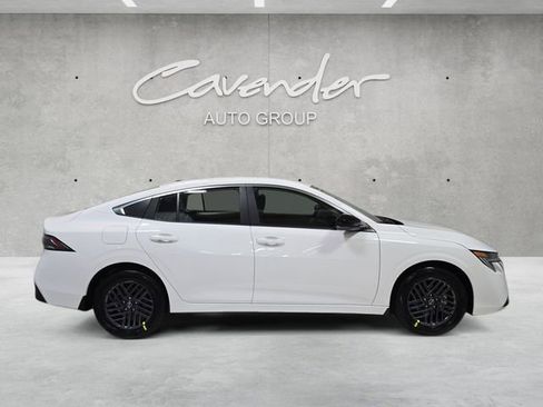 New 2026 Nissan Sentra SV image 17