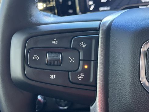 Used 2023 GMC Sierra 1500 Elevation image 10