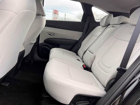 Certified 2025 Hyundai Tucson SE image 13