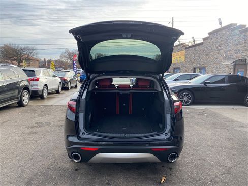 Used 2019 Alfa Romeo Stelvio Sport w/ Quick Order Package 22J Sport image 13