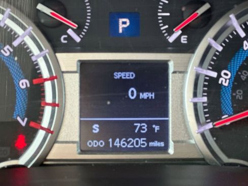 Used 2019 Toyota 4Runner TRD Off-Road Premium AWD/4WD image 13