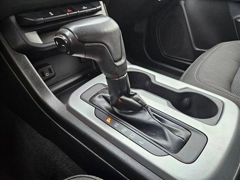 Used 2021 Chevrolet Colorado LT image 12