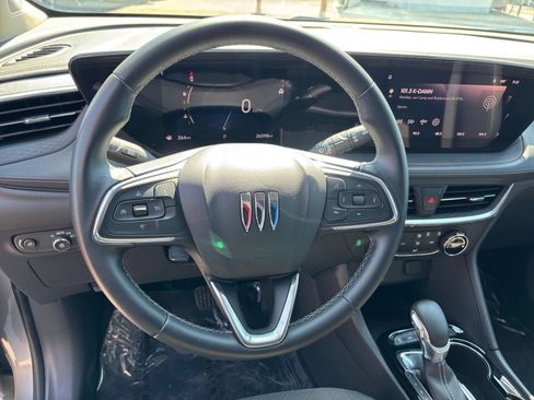 Used 2025 Buick Encore GX Preferred AWD/4WD image 27