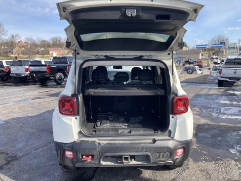 Used 2019 Jeep Renegade Trailhawk image 7