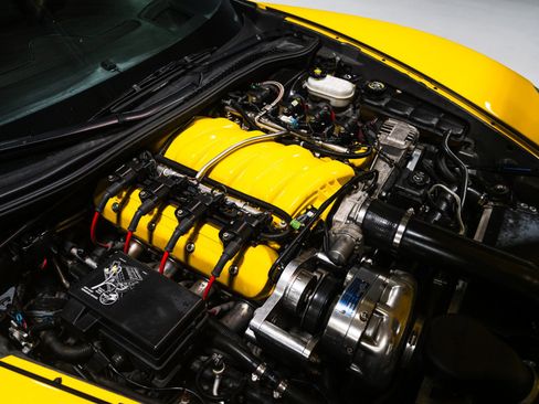 Used 2006 Chevrolet Corvette Z06 w/ Preferred Equipment Group RWD image 30