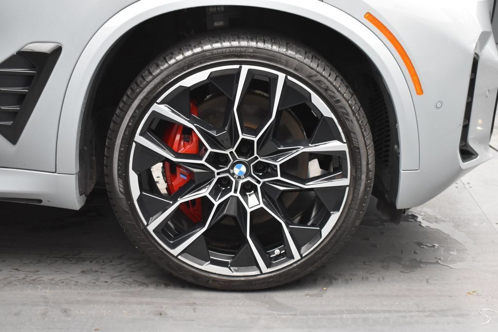 Used 2024 BMW X5 M60i AWD/4WD image 5