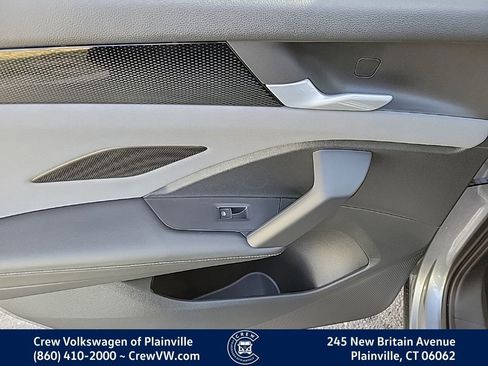 New 2026 Volkswagen Tiguan SE image 48