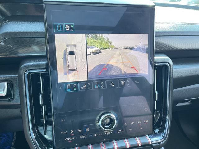 Used 2025 GMC Yukon AT4 w/ AT4 Premium Plus Package AWD/4WD image 15